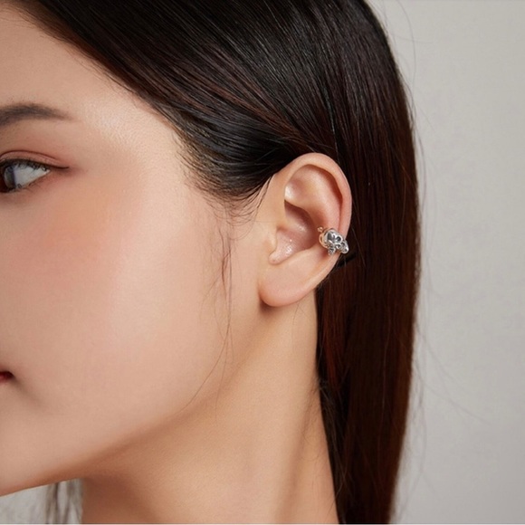 Single Accent Pure 925 Sterling Silver Fashion Skull Earring - Picture 3 of 6